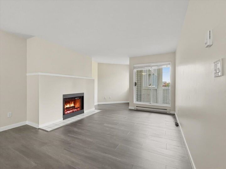 Property Photo: 7431 Blundell Road 201 BC V6Y 3G8