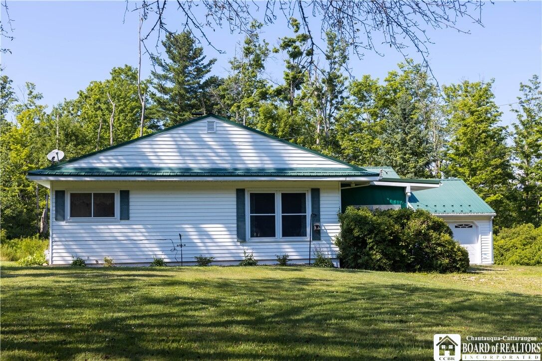 Property Photo:  5016 Stoneledge Road  NY 14710 