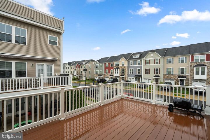 Property Photo: 41690 McMonagle Square VA 20105