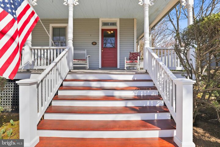 Property Photo:  301 E Main Street  VA 20132 