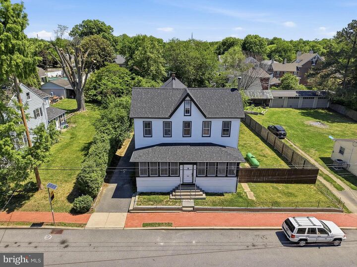 Property Photo:  111 N Main Street  DE 19733 