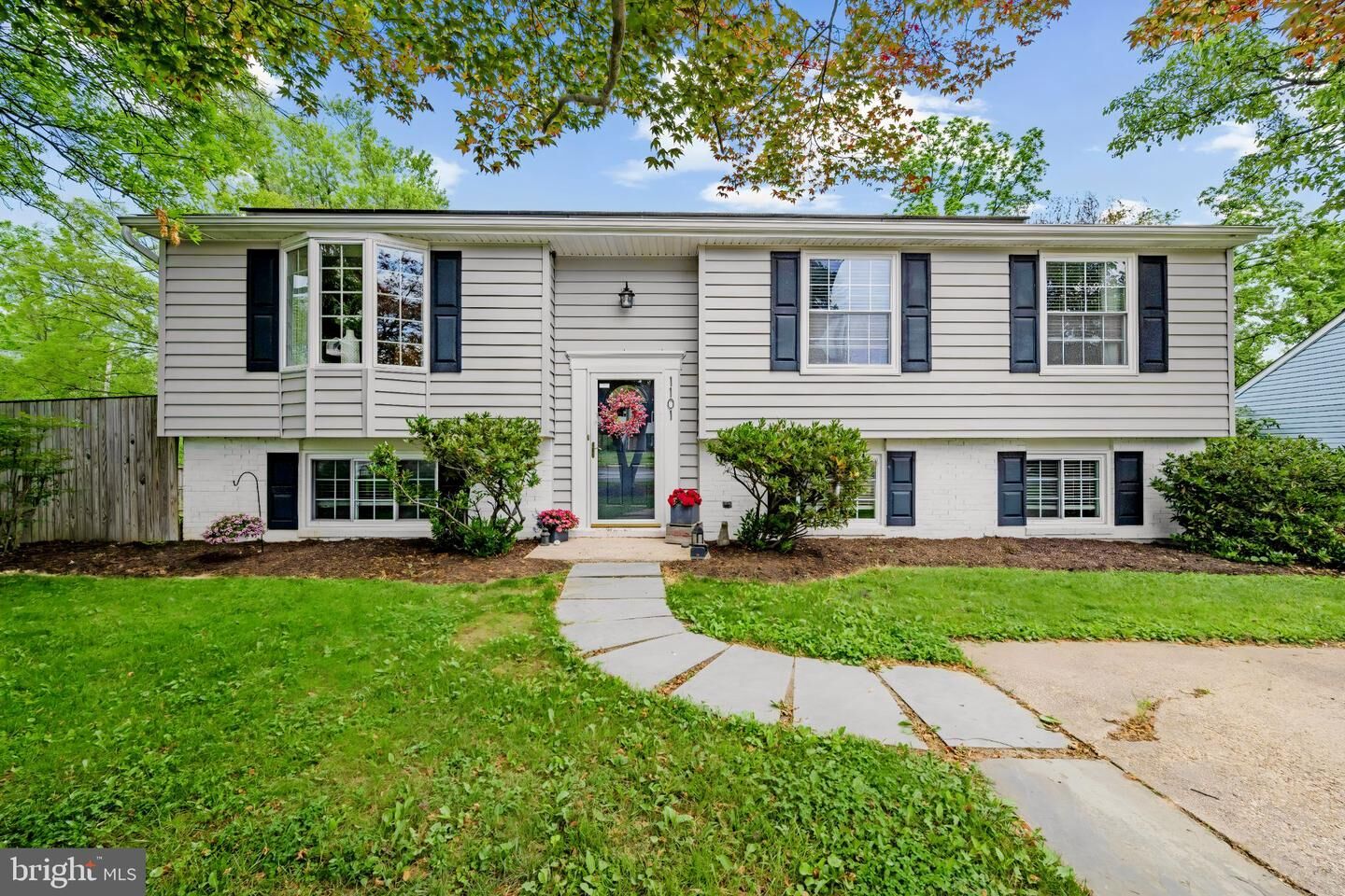 Property Photo: 1101 Kingsbury Road MD 21117