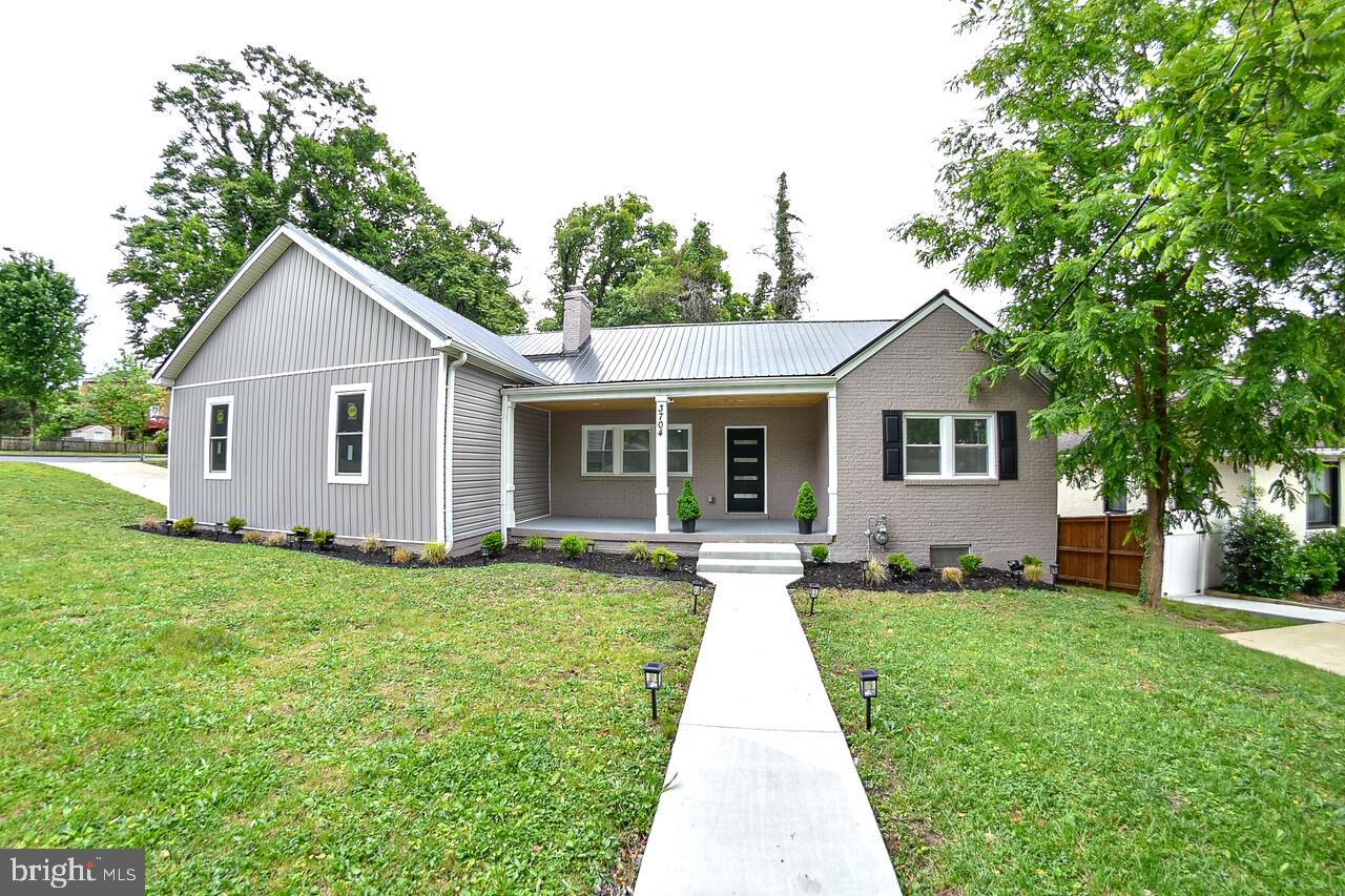 Property Photo: 3704 Suitland Road SE DC 20020