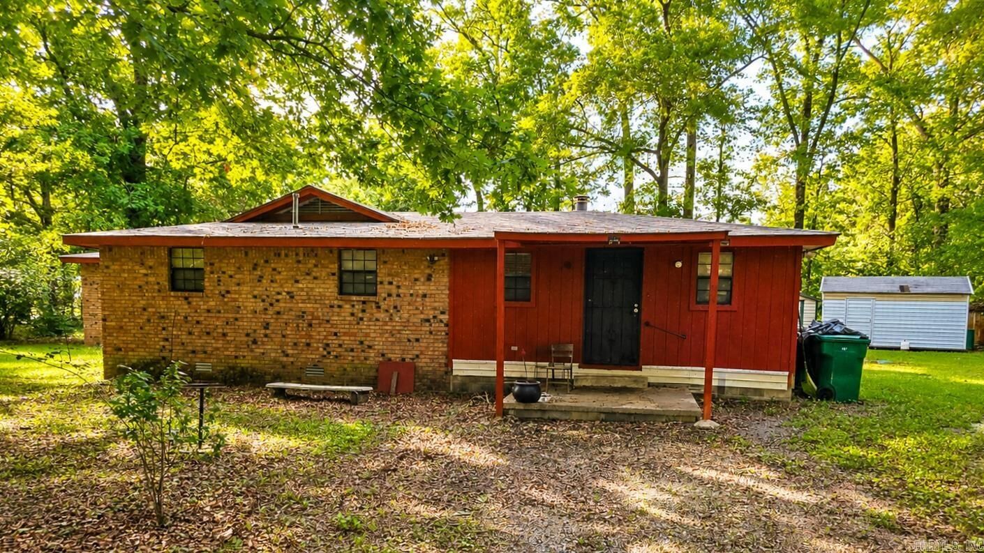 Property Photo: 11806 Veronica Road AR 72118