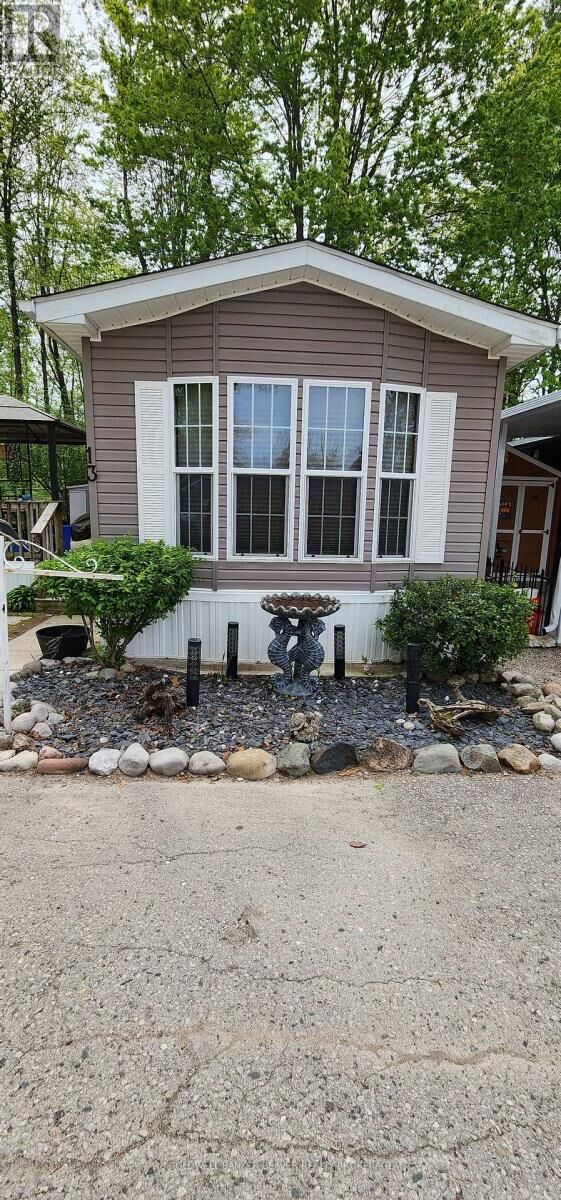 Property Photo:  22790 Amiens Road 13  ON N0L 1R0 