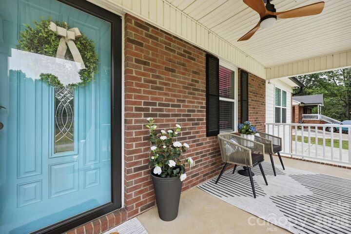 Property Photo:  1293 Hickory Nut Lane  NC 28092 