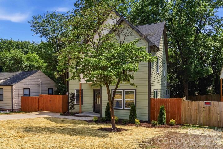 Property Photo:  3409 Rogers Street  NC 28208 