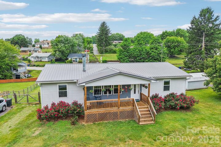Property Photo:  527 Trammell Avenue  NC 28716 