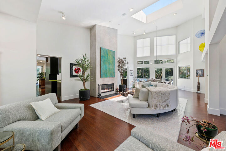 Property Photo: 6314 Sycamore Meadows Dr CA 90265