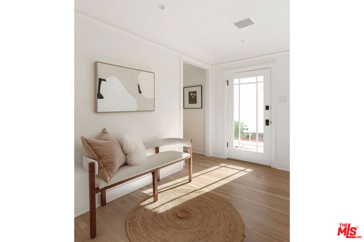 Property Photo: 619 N Sycamore Ave CA 90036