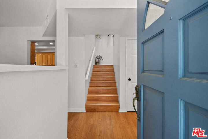 Property Photo:  18435 Keswick St  CA 91335 