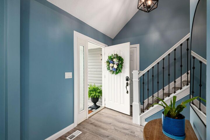 Property Photo:  5536 Forest Glen Drive  OH 43123 