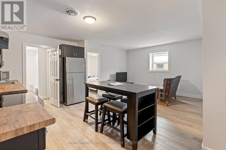 Property Photo:  383 Main Street South 4  ON N0M 1S6 