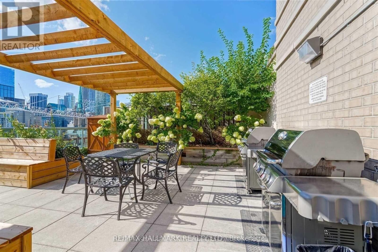 Property Photo:  109 Front Street East 1004  ON M5A 4P7 
