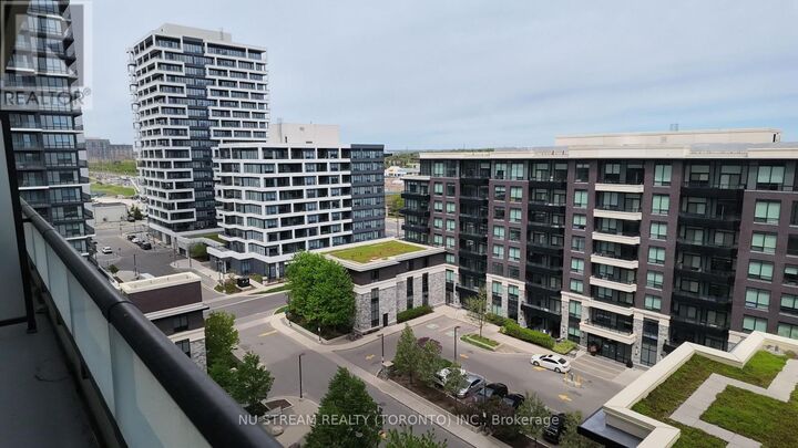 Property Photo:  15 Water Walk Drive 1001  ON L6G 0G2 