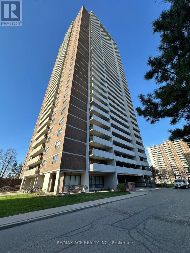 Property Photo:  10 Tangreen Court 2807  ON M2M 4B9 