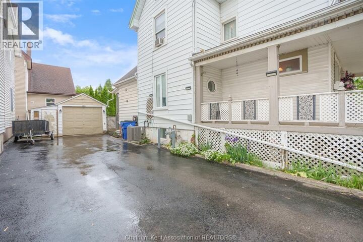 Property Photo:  282 Queen Street  ON N7M 2H4 