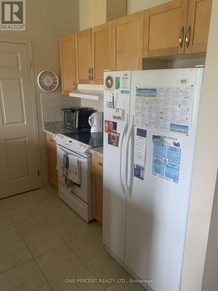 Property Photo:  200 McCarthy Road 164  ON N5A 0B6 