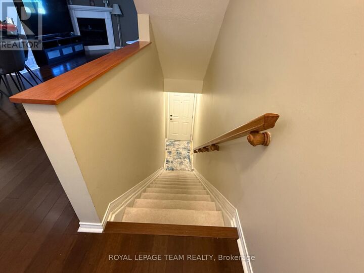 Property Photo:  390 Crownridge Drive North  ON K2M 3A4 