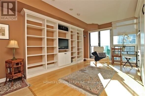 Property Photo:  600 Fleet Street 2509  ON M5V 1B7 