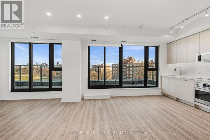 Property Photo:  250 Lawrence Avenue West 609  ON M5M 1B2 
