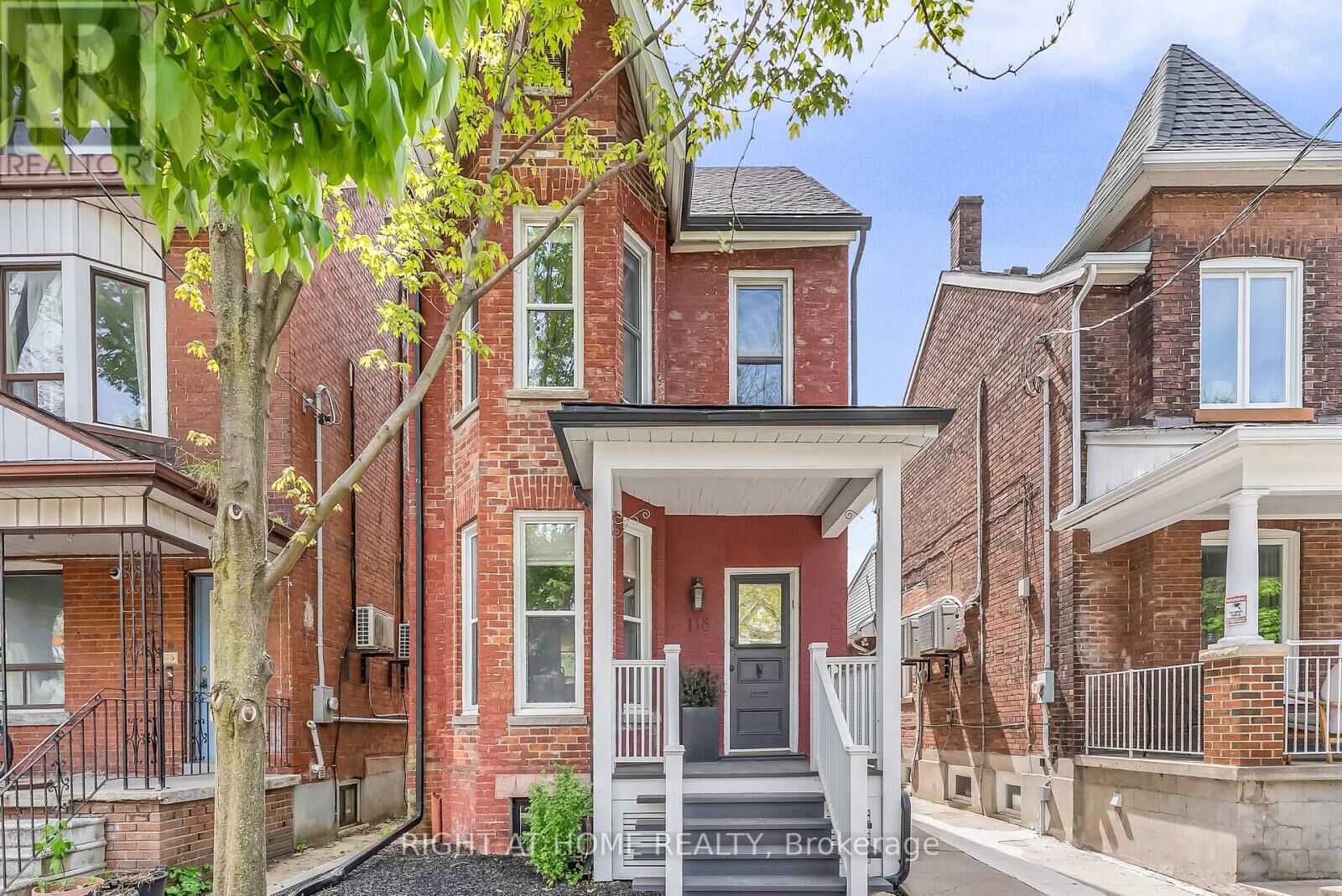 Property Photo: 118 Lansdowne Avenue ON M6K 2V9
