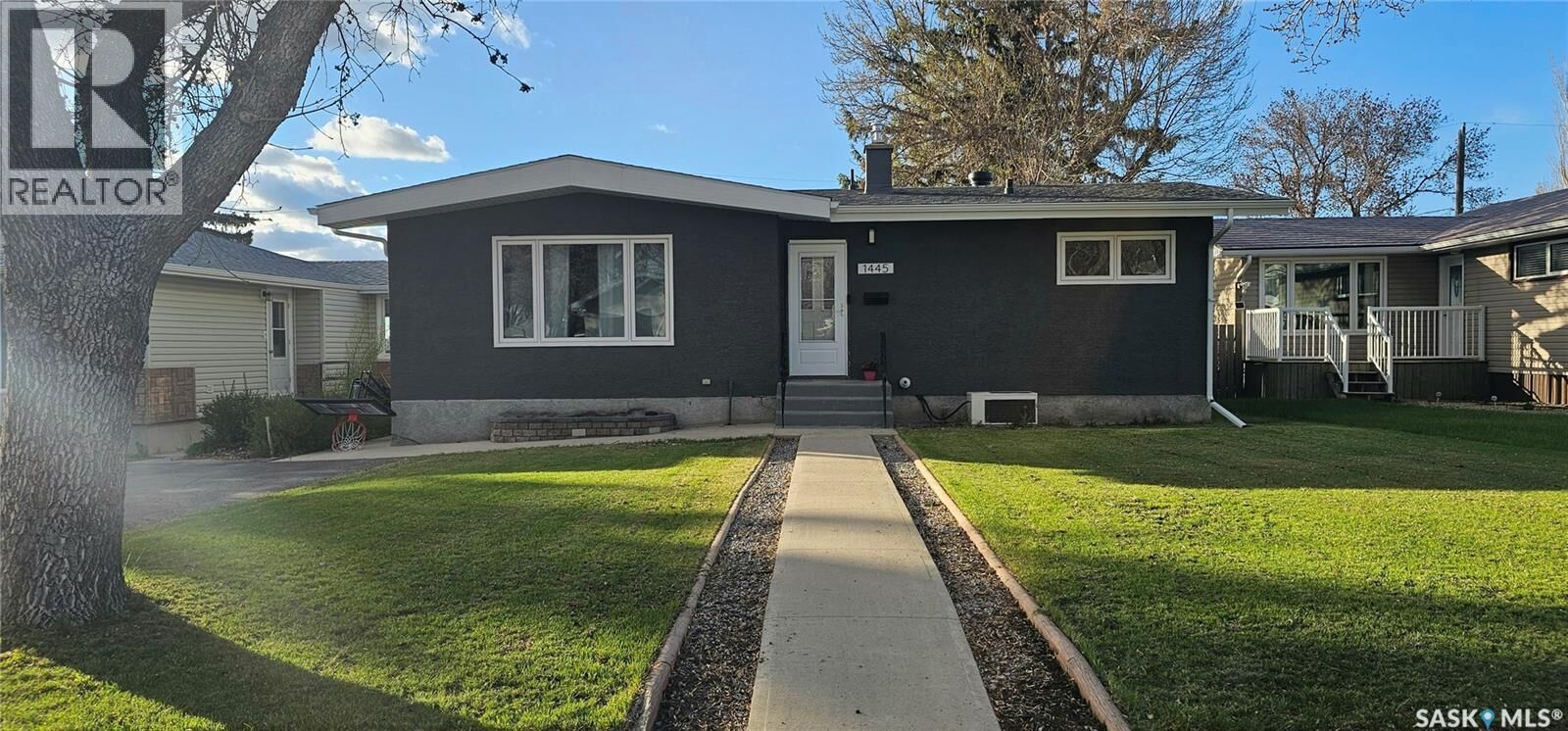 Property Photo: 1445 Ashley Drive SK S9H 1N6