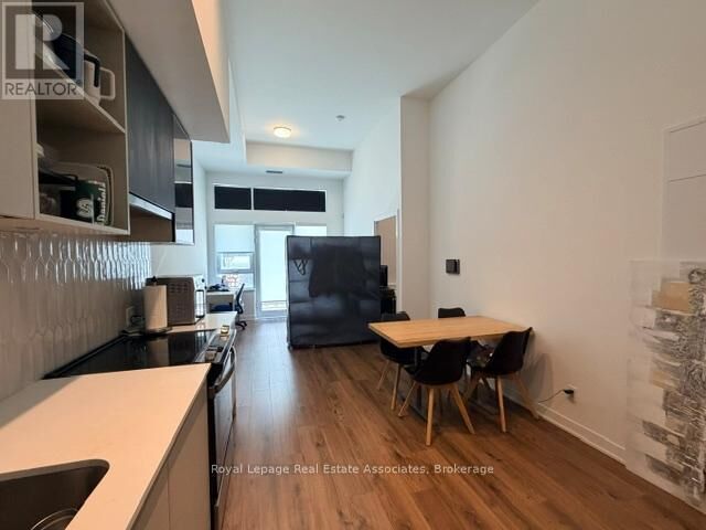 Property Photo:  405 Dundas Street West 114  ON L6M 4P9 