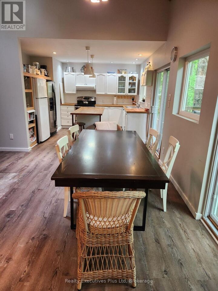Property Photo: 13 Jidamo Miikaans ON L9M 0A9
