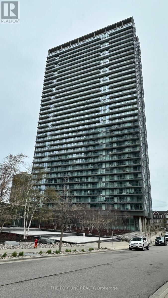 Property Photo:  105 The Queensway Avenue 3213  ON M6S 2A2 