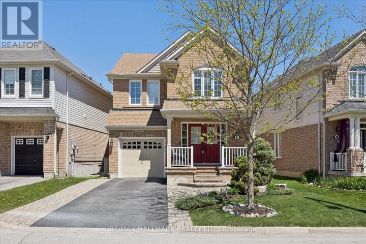 Property Photo:  44 Fred Silvester Road  ON L4A 0J6 