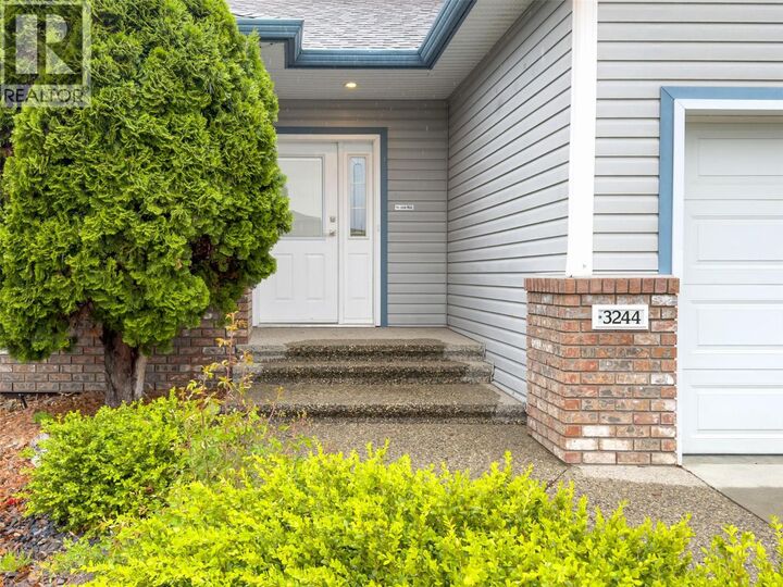 Property Photo: 3244 Deer Ridge Court BC V4T 2R3