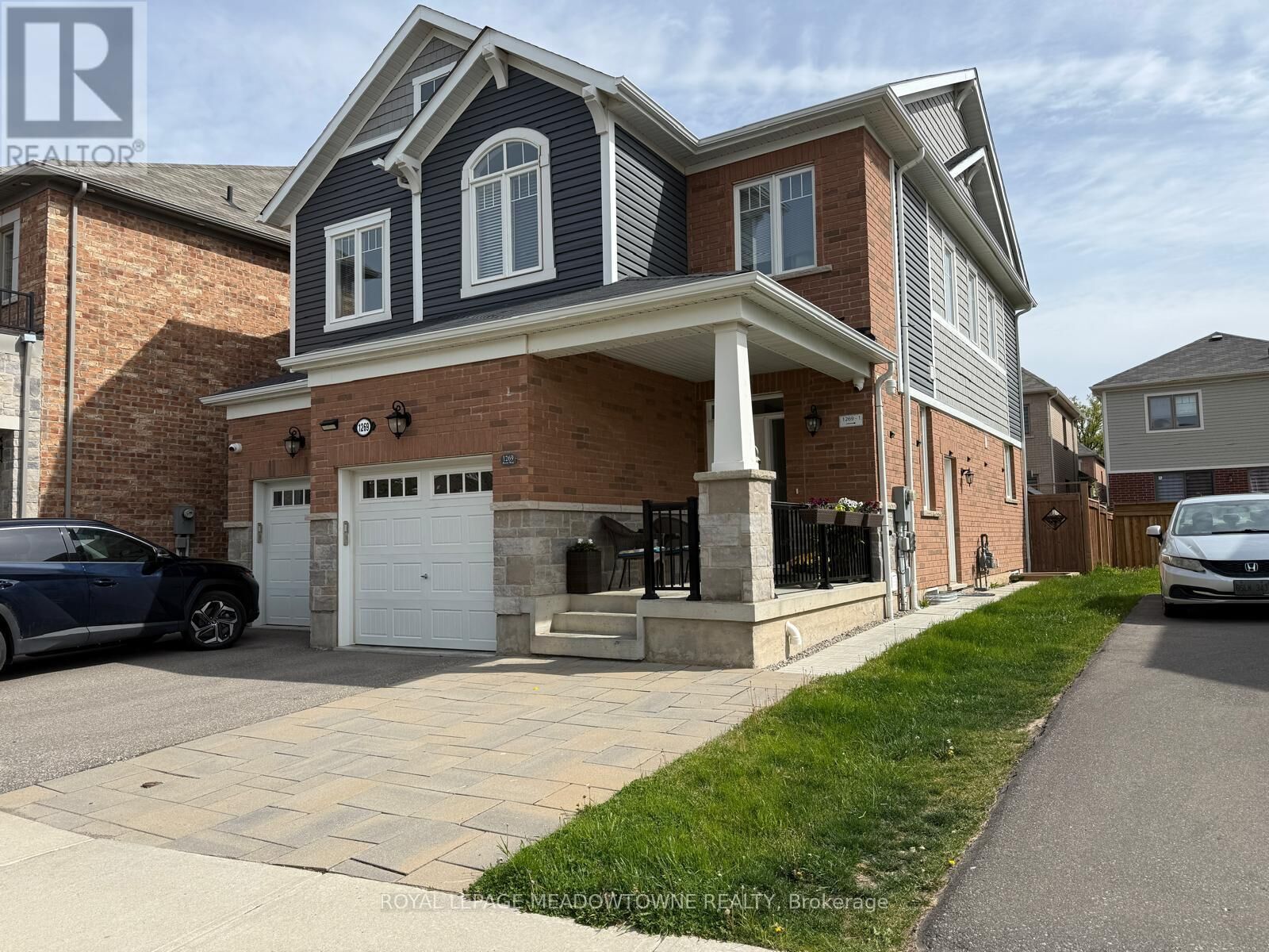 Property Photo:  1269 Rose Way Lower  ON L9E 1M7 