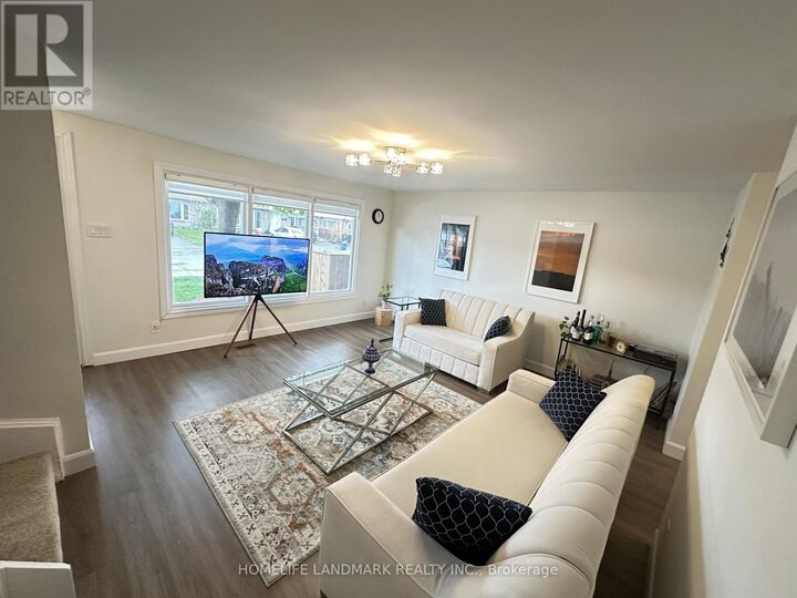 Property Photo: 754 Parkview Crescent ON N3H 4X8