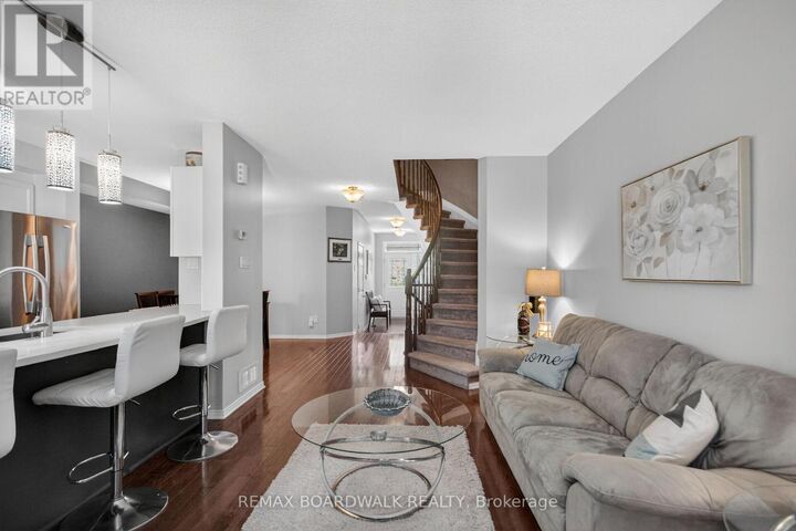 Property Photo:  1621 Westhall Way  ON K2M 0G7 