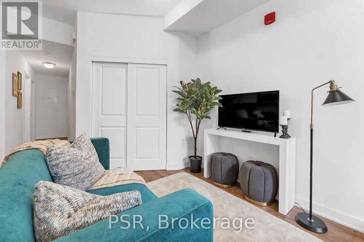 Property Photo:  41 Danforth Road 108  ON M1L 0J6 
