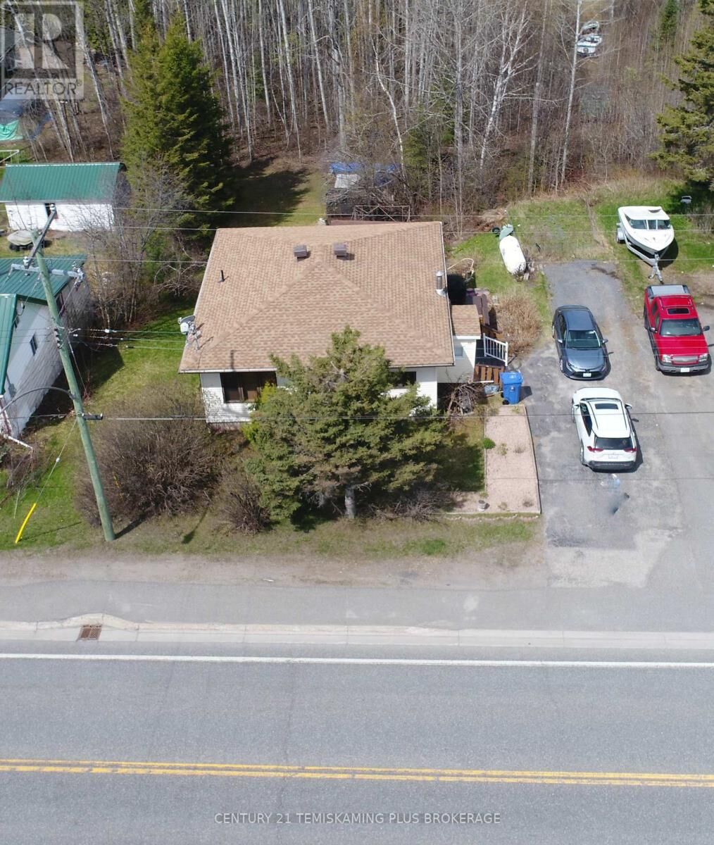 Property Photo:  69 Main Street  ON P0J 1N0 