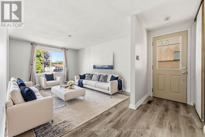 Property Photo:  2178 Erinbrook Crescent A  ON K1B 4J4 