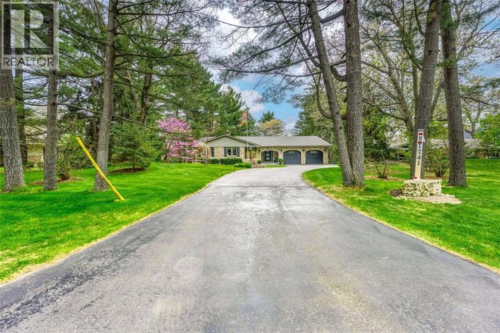 Property Photo: 1741 Lakeshore Road ON N7X 1C1