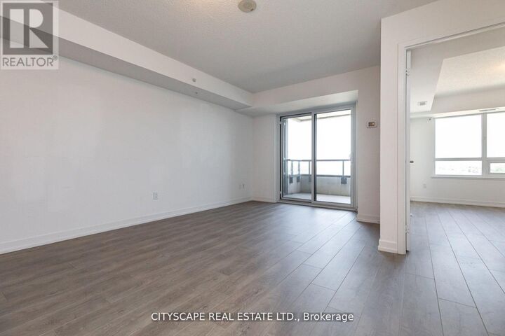 Property Photo:  1410 Dupont Street 1910  ON M6H 2B1 