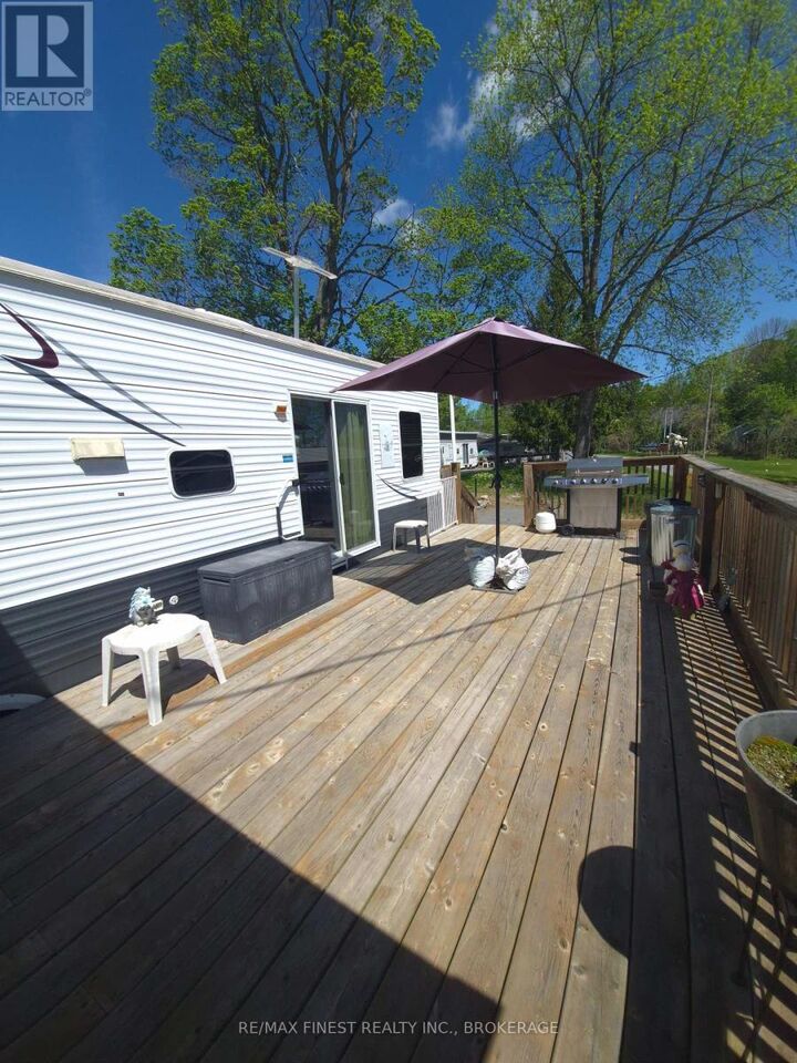 Property Photo: 9 Glenford Lane 36 ON K0H 1T0