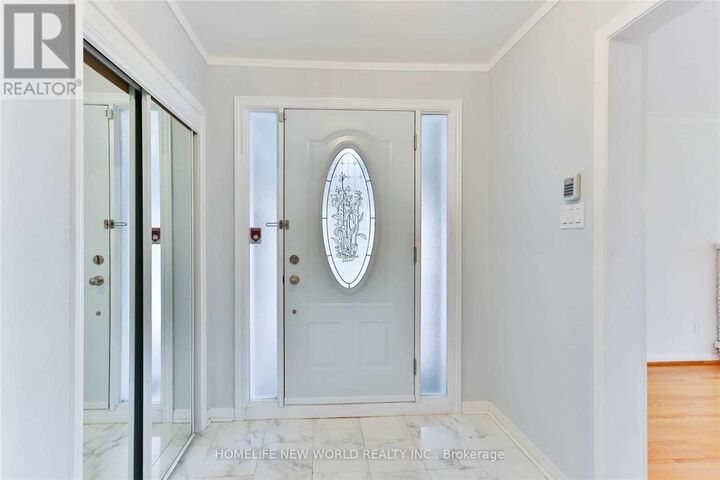 Property Photo:  6 Bathford Crescent  ON M2J 2S4 