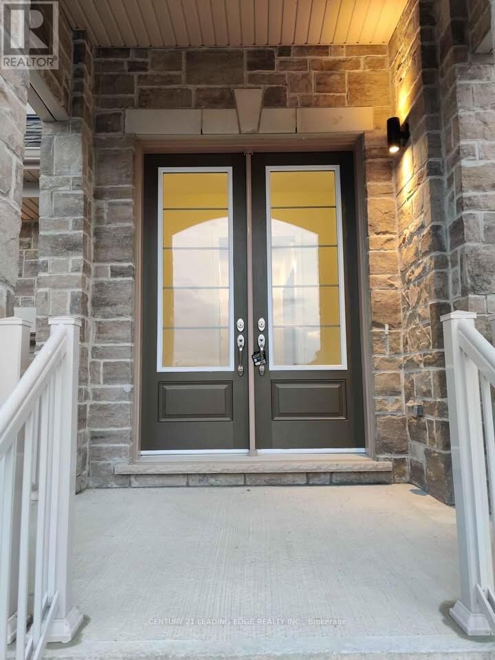 Property Photo:  237 Danny Wheeler Boulevard  ON L4P 0J8 