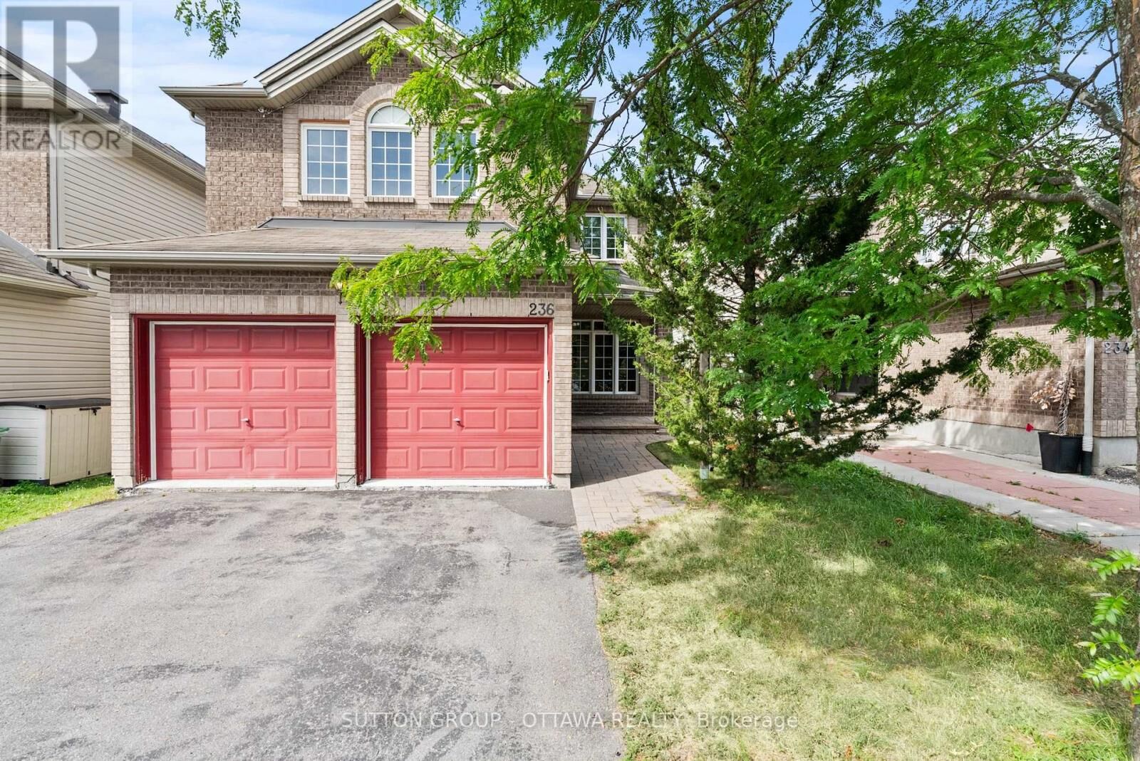 Property Photo:  236 Colbert Crescent  ON K1V 2C5 