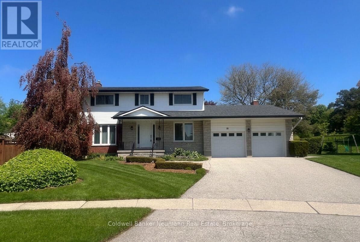 Property Photo:  18 Carmine Place  ON N1E 3V1 