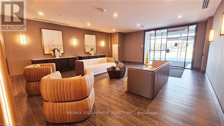 Property Photo:  470 Dundas Street East 326  ON L8B 2A6 