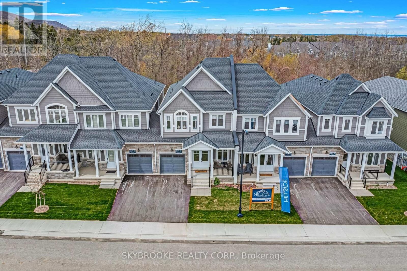 Property Photo: 190 Crosswinds Boulevard 12 ON L9Y 5S9