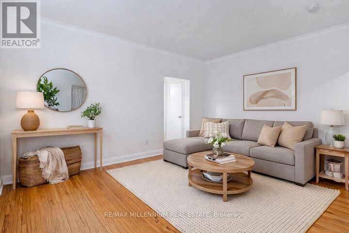 Property Photo:  994 O'Connor Drive 202  ON M4B 2T3 