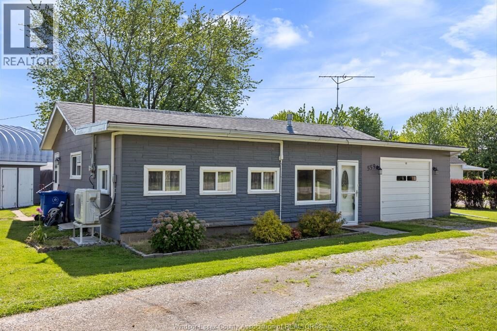 Property Photo:  559 County Rd 50 West  ON N0R 1G0 
