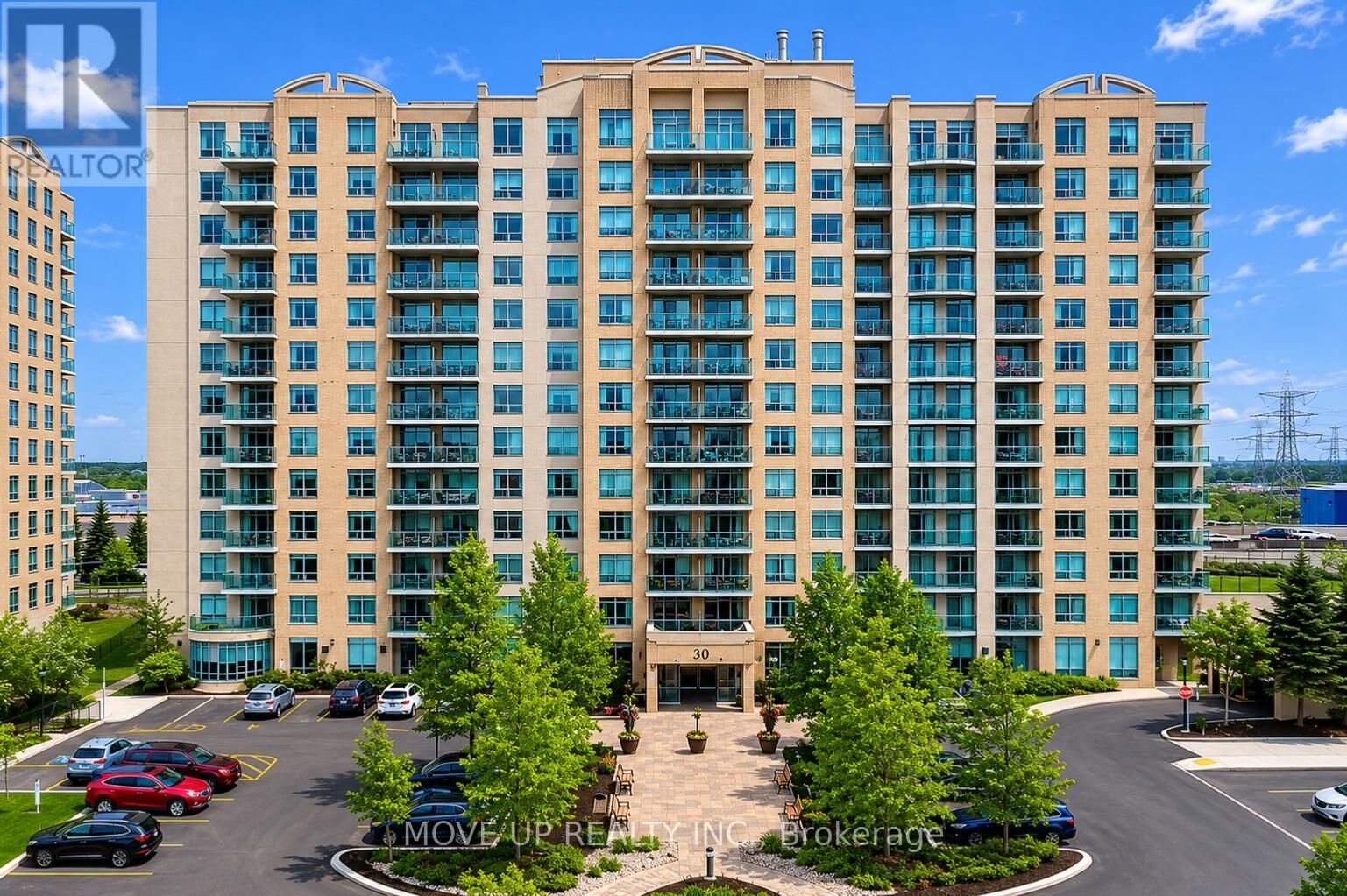 Property Photo:  39 Oneida Crescent South #901  ON L4B 4T9 